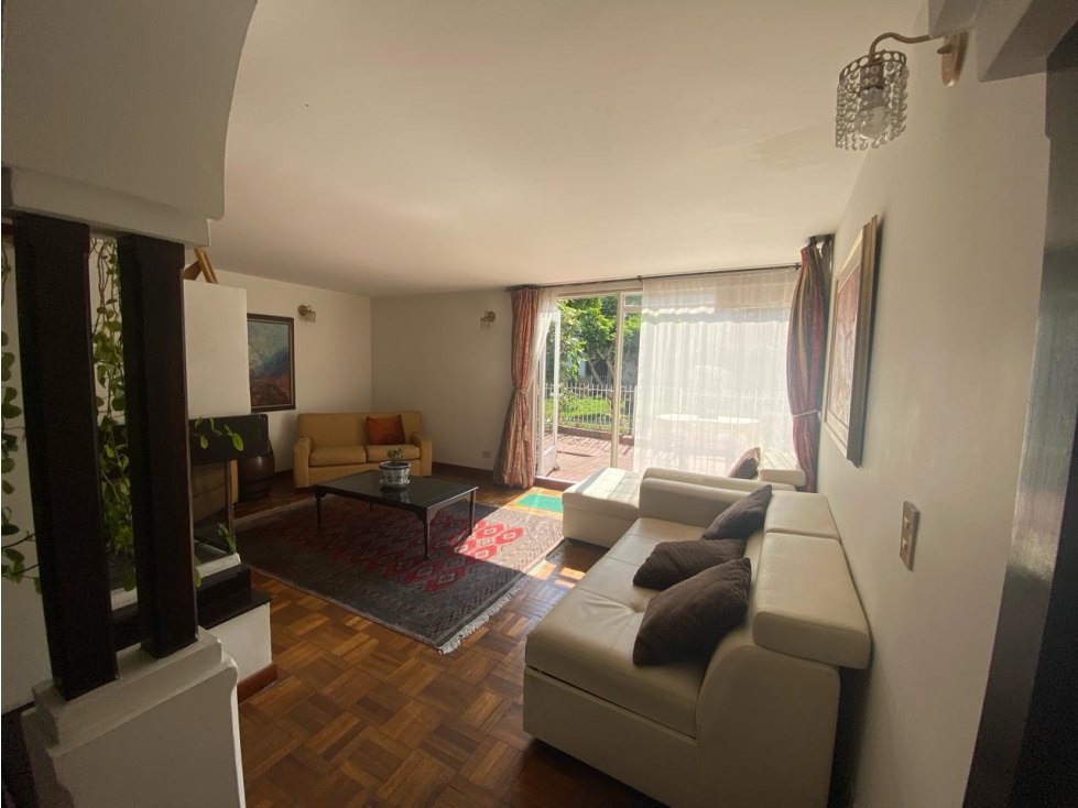 Casa en venta en El Contador, Bogotá · foto 7 de 24