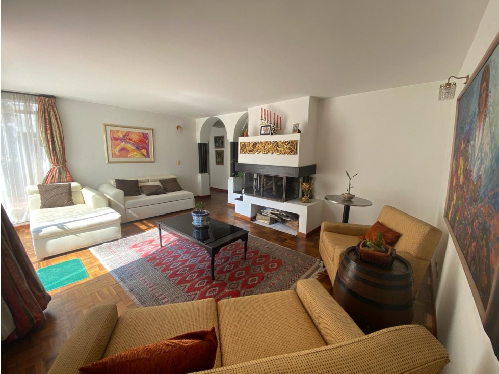 Casa en venta en El Contador, Bogotá · foto 8 de 24