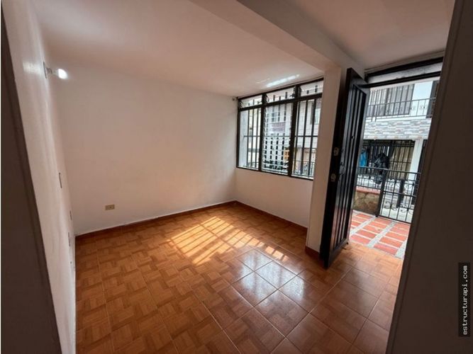 Apartamento en venta en Prado, Medellín · foto 4 de 7