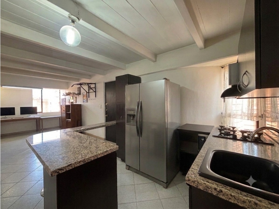 Apartamento en venta en Rodeo Alto, Medellín · foto 4 de 5