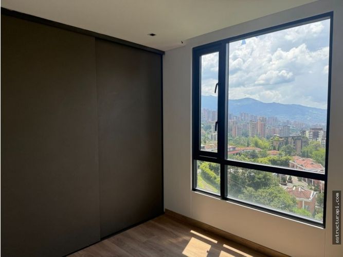 Apartamento de 3 alcobas en venta en Vía Las Palmas, Medellín, 140 m² · foto 6 de 13