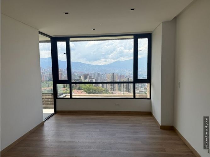 Apartamento de 3 alcobas en venta en Vía Las Palmas, Medellín, 140 m² · foto 8 de 13
