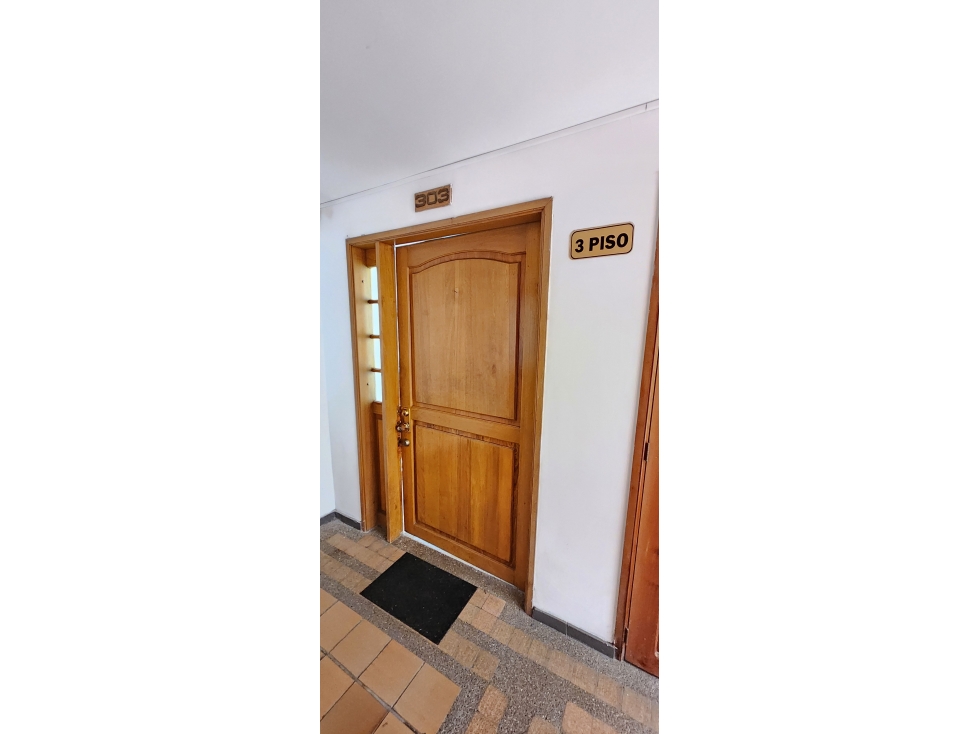 Apartamento en venta en Los Alpes, Pereira · foto 2 de 23