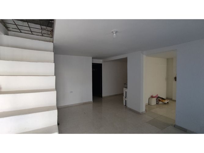 Casa de 2 alcobas en venta en Ub Rosales De Tacasuan, Montería, 77 m² · foto 2 de 12