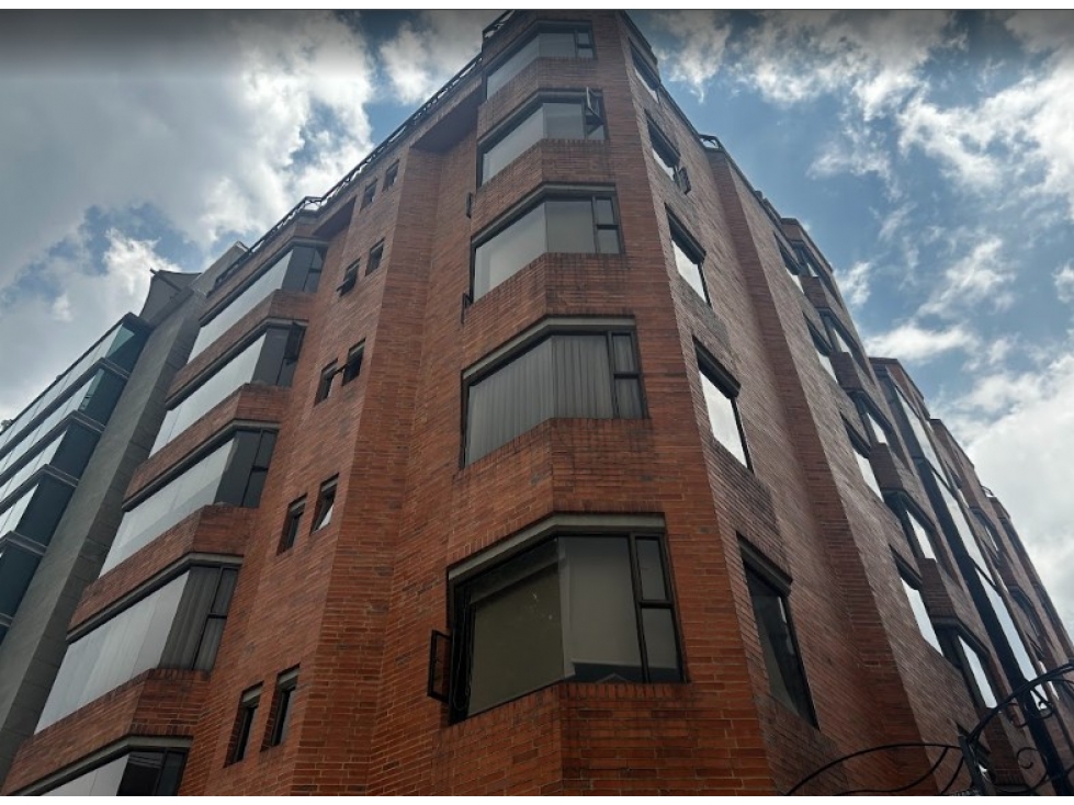Apartamento en venta en Chicó Reservado, Bogotá · foto 2 de 18