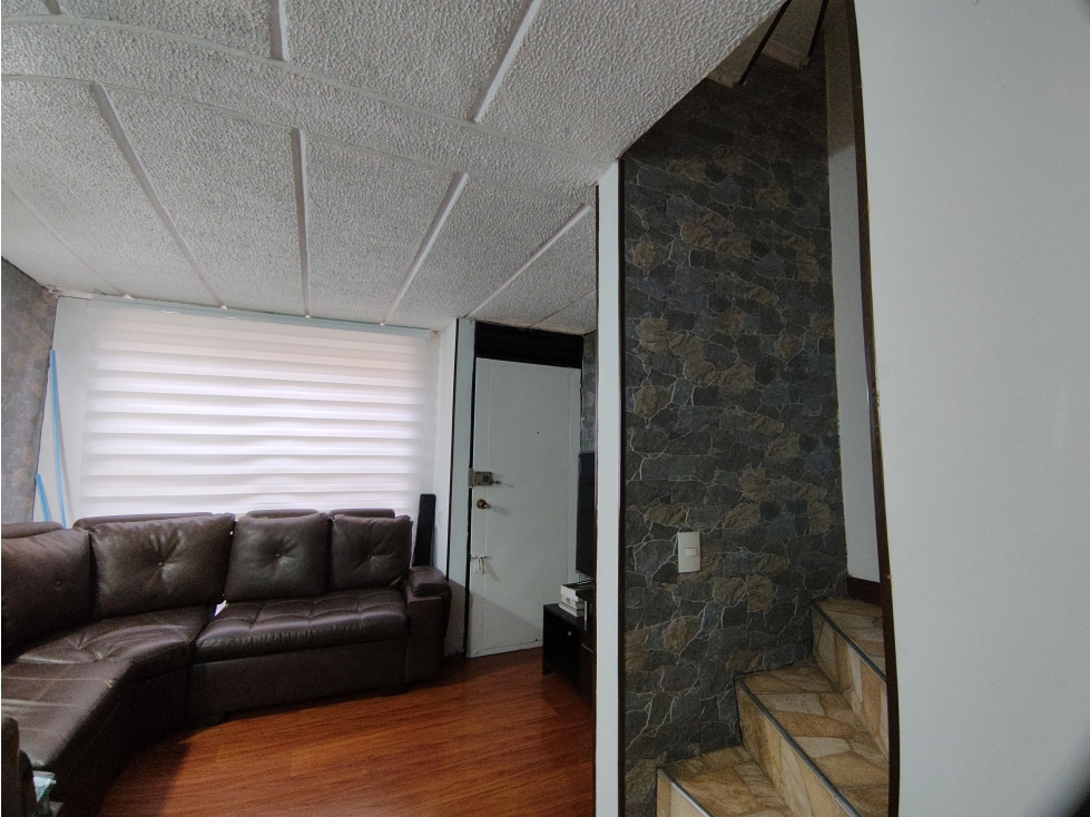 Casa en venta en Engativá, Bogotá · foto 4 de 24