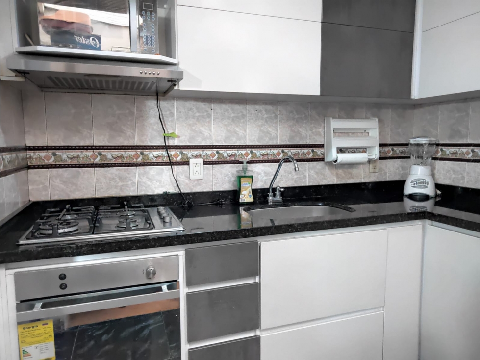Casa en venta en Engativá, Bogotá · foto 10 de 24