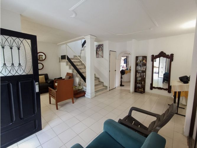 Casa de 3 alcobas en venta en Altos Del Country, Montería, 145 m² · foto 2 de 14