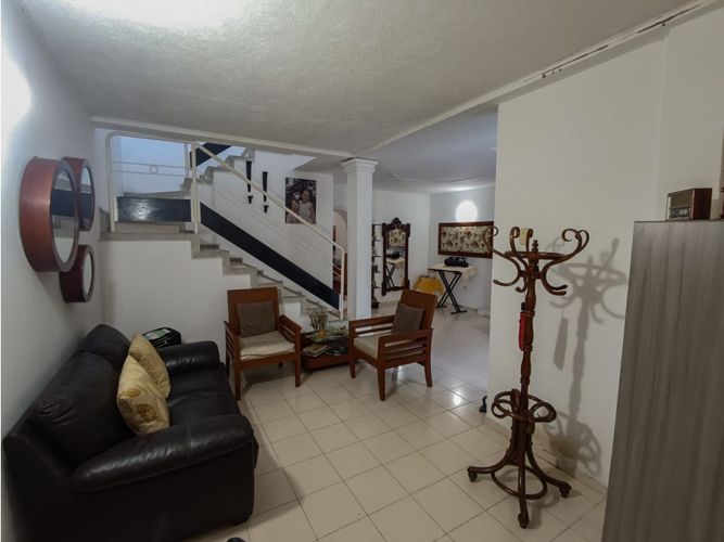 Casa de 3 alcobas en venta en Altos Del Country, Montería, 145 m² · foto 3 de 14