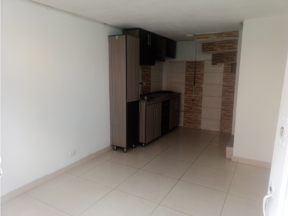 Casa en venta en Tintala, Bogotá · foto 2 de 23