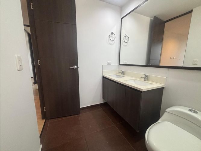 Apartamento de 4 alcobas en venta en El Poblado, Medellín, 170 m² · foto 13 de 24