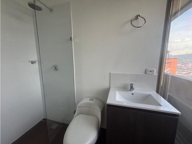 Apartamento de 4 alcobas en venta en El Poblado, Medellín, 170 m² · foto 17 de 24
