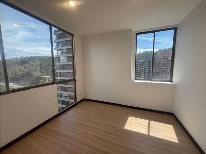 Apartamento de 4 alcobas en venta en El Poblado, Medellín, 170 m² · foto 18 de 24