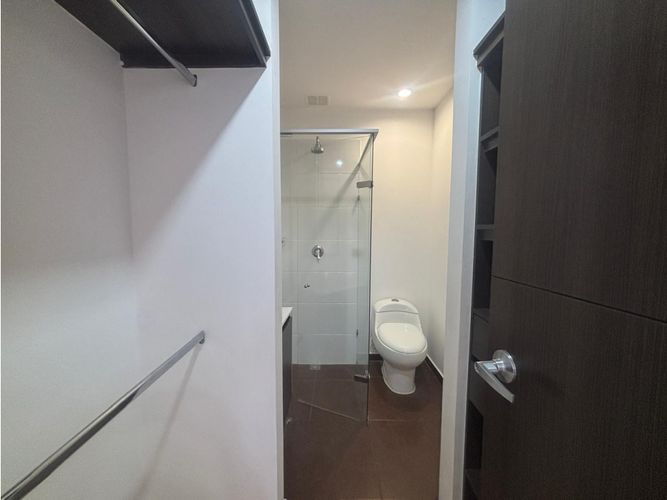 Apartamento de 4 alcobas en venta en El Poblado, Medellín, 170 m² · foto 21 de 24