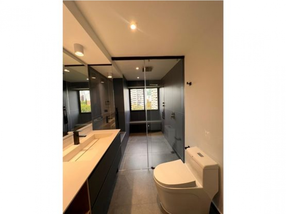 Apartamento en venta en El Poblado, Medellín · foto 11 de 15