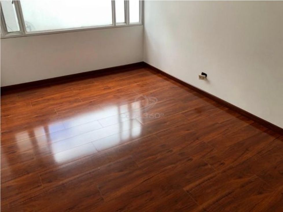 Casa en venta en Polo Club, Bogotá · foto 7 de 13