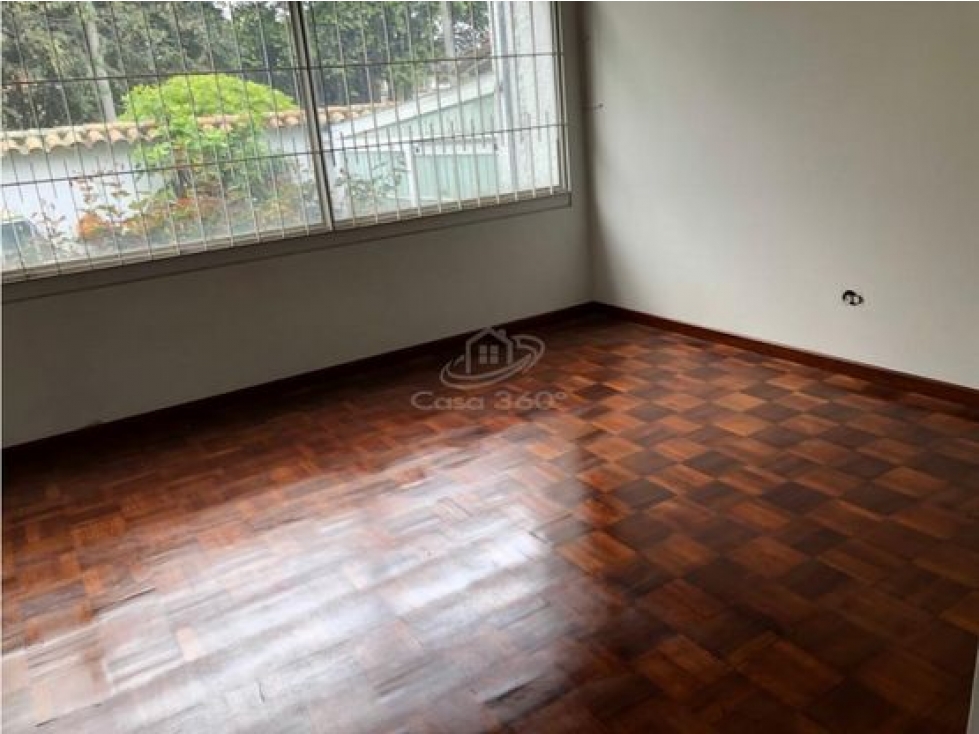 Casa en venta en Polo Club, Bogotá · foto 10 de 13