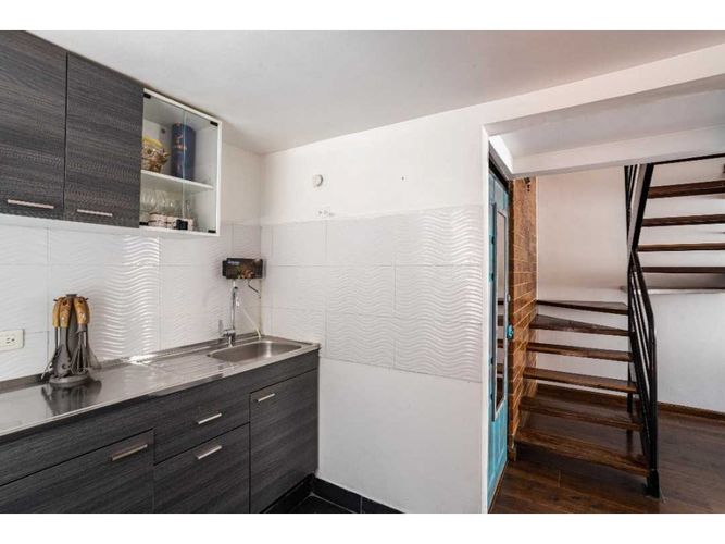 Apartamento de 3 alcobas en venta en Verbenal San Antonio, Bogotá, 81 m² · foto 6 de 20