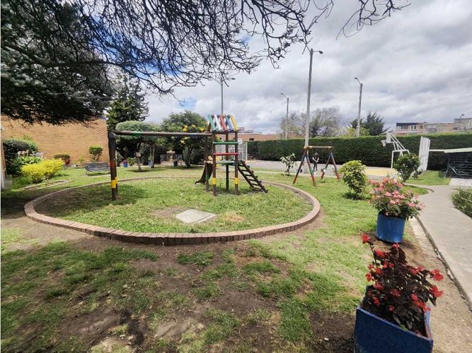 Apartamento de 3 alcobas en venta en Verbenal San Antonio, Bogotá, 81 m² · foto 14 de 20