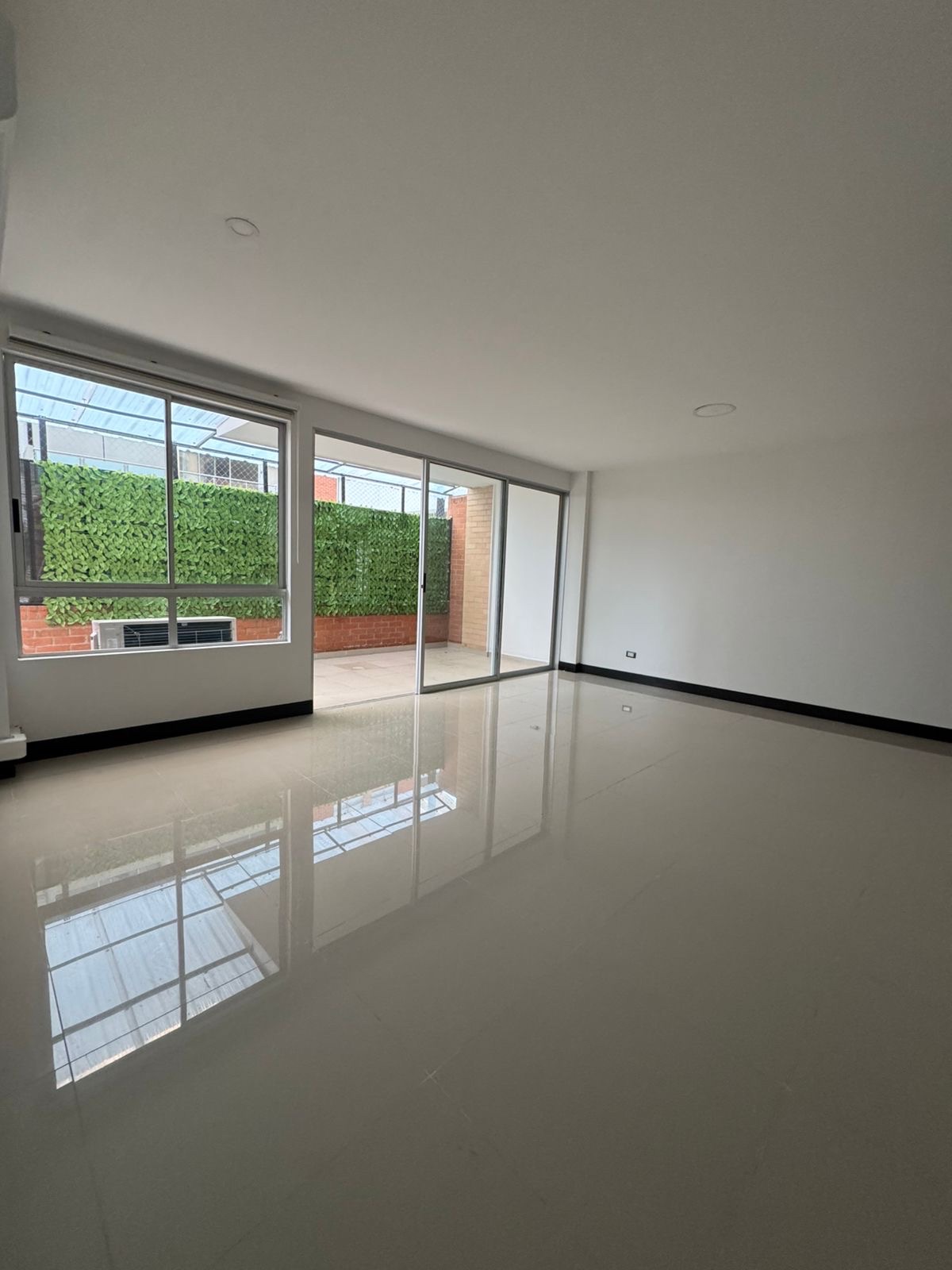 Apartamento en venta en Pance, Cali · foto 8 de 24