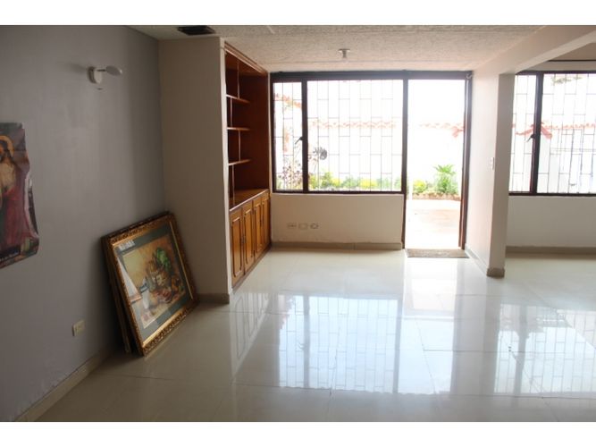 Casa de 4 alcobas en arriendo en Lisboa Usaquén, Bogotá, 230 m² · foto 2 de 24