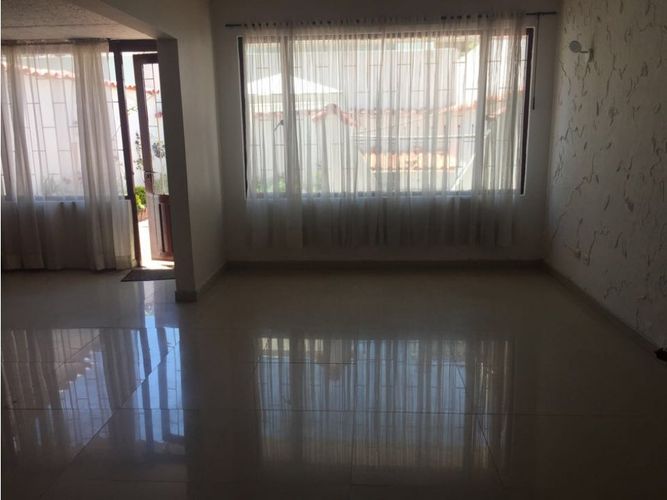 Casa de 4 alcobas en arriendo en Lisboa Usaquén, Bogotá, 230 m² · foto 8 de 24
