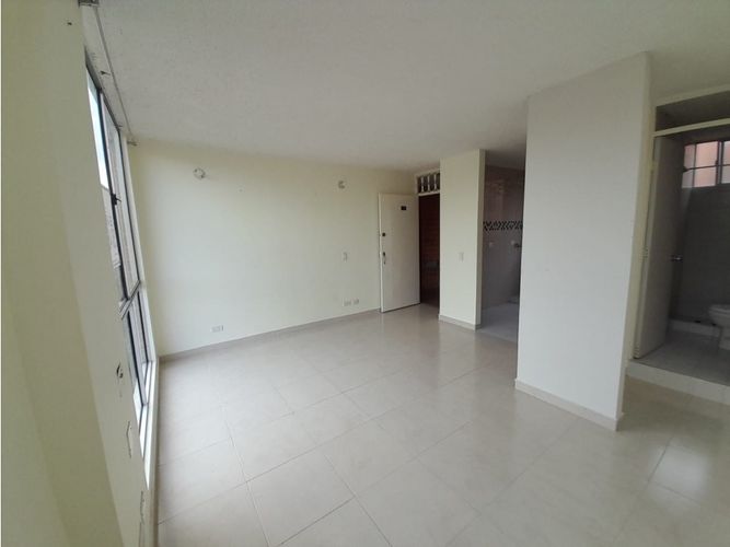 Apartamento de 2 alcobas en arriendo en Ricaurte, 47 m² · foto 3 de 24