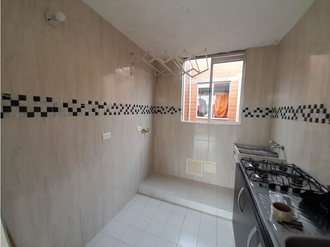 Apartamento de 2 alcobas en arriendo en Ricaurte, 47 m² · foto 6 de 24