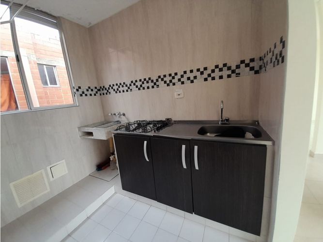 Apartamento de 2 alcobas en arriendo en Ricaurte, 47 m² · foto 8 de 24