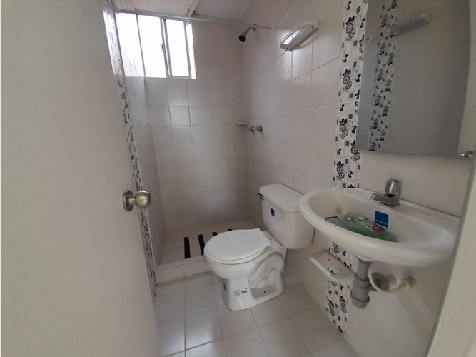 Apartamento de 2 alcobas en arriendo en Ricaurte, 47 m² · foto 9 de 24