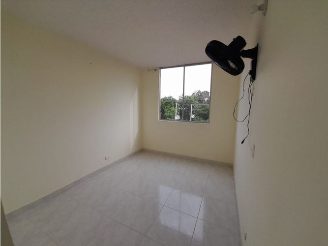 Apartamento de 2 alcobas en arriendo en Ricaurte, 47 m² · foto 11 de 24