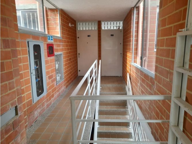 Apartamento de 2 alcobas en arriendo en Ricaurte, 47 m² · foto 19 de 24