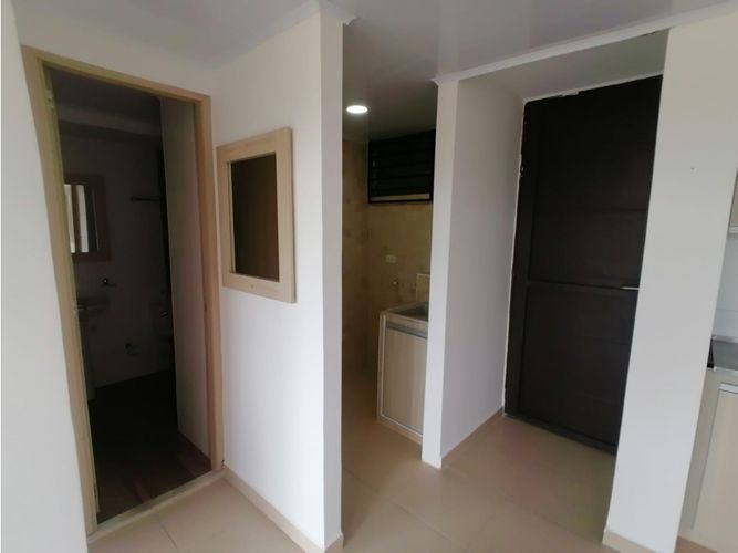 Apartamento de 2 alcobas en venta en Las Palmas, Ricaurte, 55 m² · foto 8 de 24