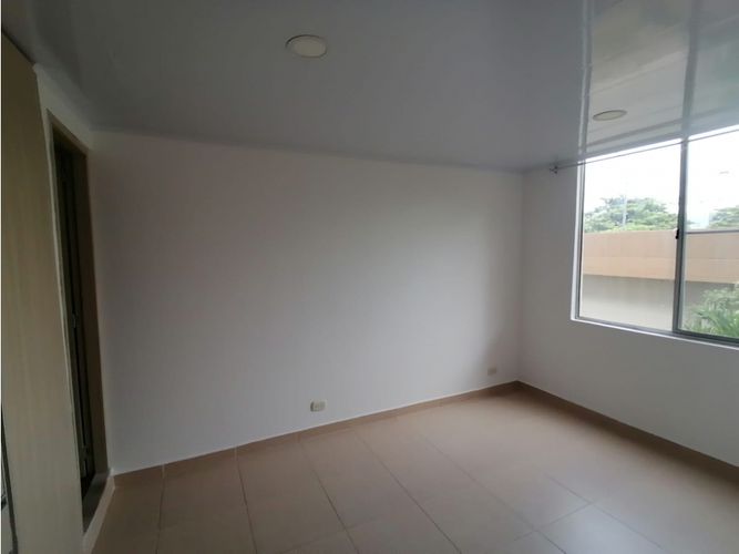Apartamento de 2 alcobas en venta en Las Palmas, Ricaurte, 55 m² · foto 13 de 24