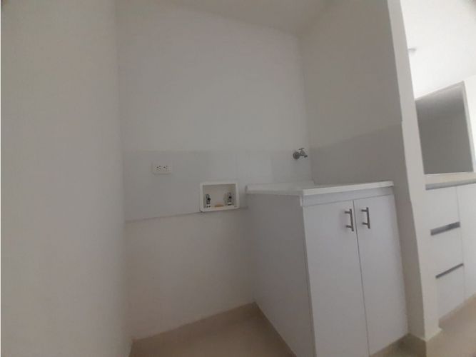 Apartamento de 2 alcobas en arriendo en Ricaurte, 58 m² · foto 11 de 24