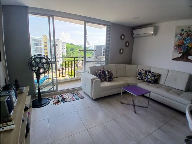 Apartamento de 2 alcobas en venta en Ricaurte, 55 m² · foto 2 de 24