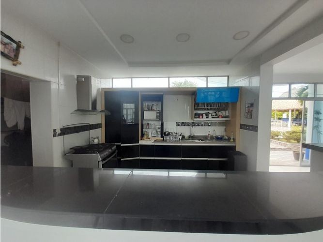 Casa de 6 alcobas en venta en Las Varas, Ricaurte, 300 m² · foto 4 de 24