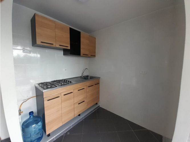 Apartamento de 2 alcobas en arriendo en Las Palmas, Ricaurte, 55 m² · foto 10 de 24