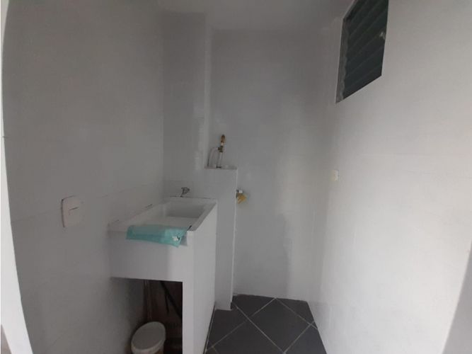 Apartamento de 2 alcobas en arriendo en Las Palmas, Ricaurte, 55 m² · foto 12 de 24