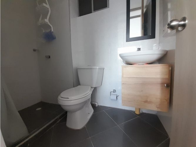 Apartamento de 2 alcobas en arriendo en Las Palmas, Ricaurte, 55 m² · foto 16 de 24