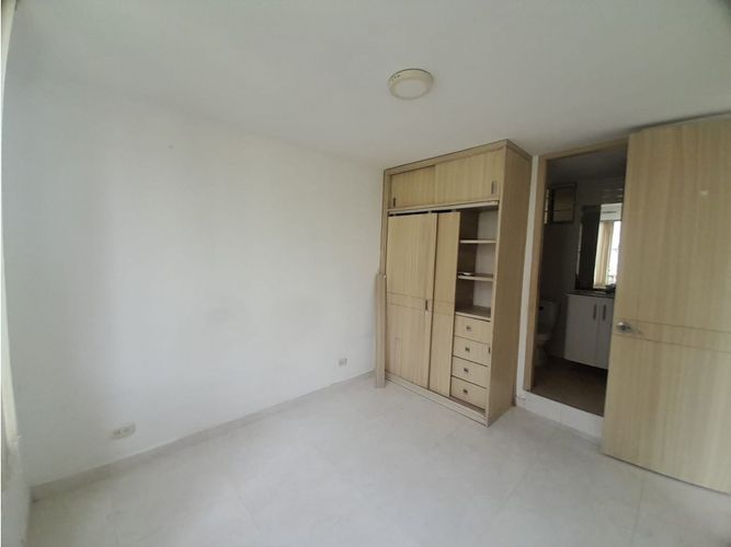 Apartamento de 2 alcobas en venta en Las Palmas, Ricaurte, 55 m² · foto 13 de 24