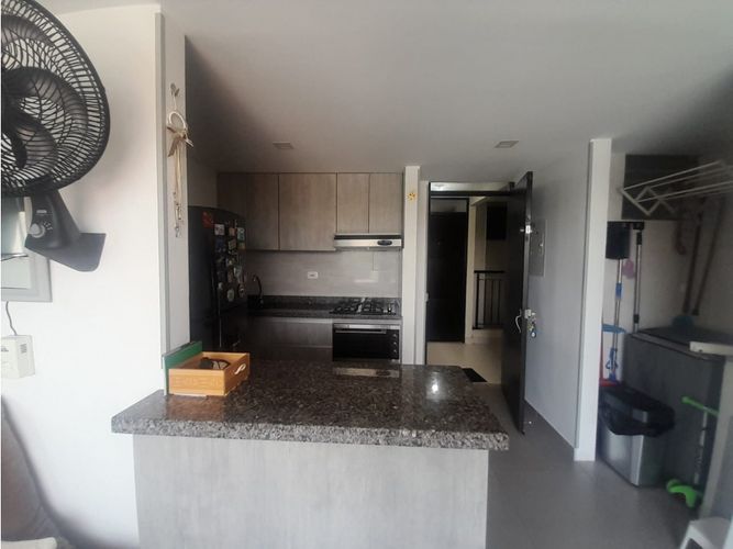 Apartamento de 2 alcobas en venta en Las Palmas, Ricaurte, 55 m² · foto 10 de 24