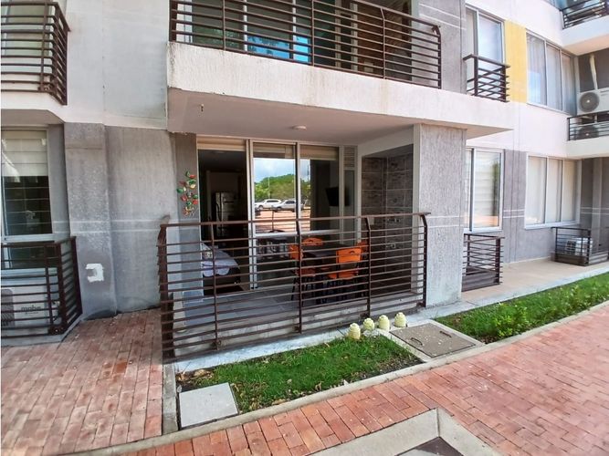 Apartamento de 2 alcobas en venta en Ricaurte, 57 m² · foto 2 de 24