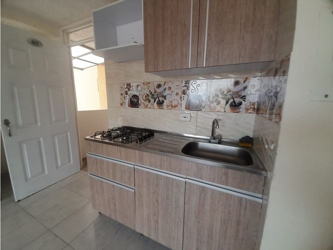 Apartamento de 2 alcobas en arriendo en Las Palmas, Ricaurte, 49 m² · foto 7 de 24