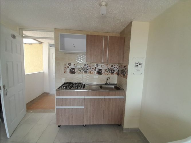 Apartamento de 2 alcobas en arriendo en Las Palmas, Ricaurte, 49 m² · foto 10 de 24