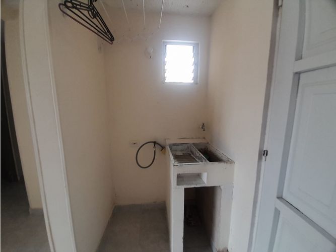 Apartamento de 2 alcobas en arriendo en Las Palmas, Ricaurte, 49 m² · foto 12 de 24