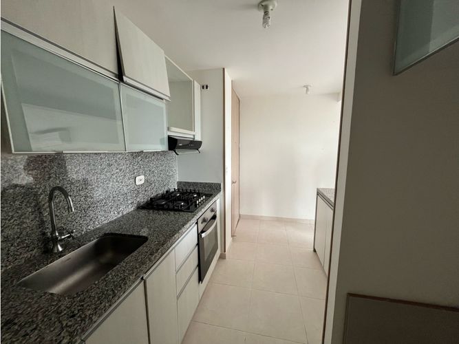 Apartamento de 3 alcobas en venta en Ricaurte, 70 m² · foto 10 de 24