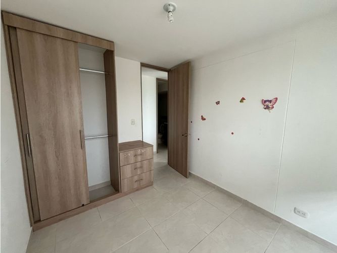 Apartamento de 3 alcobas en venta en Ricaurte, 70 m² · foto 18 de 24