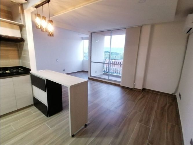 Apartamento de 2 alcobas en venta en Las Palmas, Ricaurte, 55 m² · foto 2 de 24