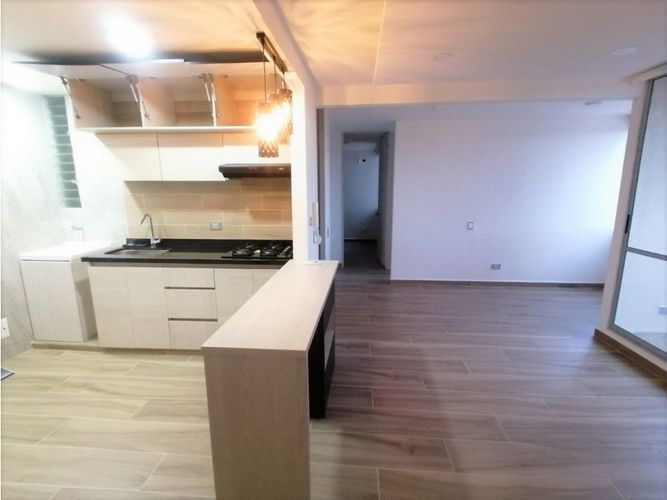 Apartamento de 2 alcobas en venta en Las Palmas, Ricaurte, 55 m² · foto 3 de 24